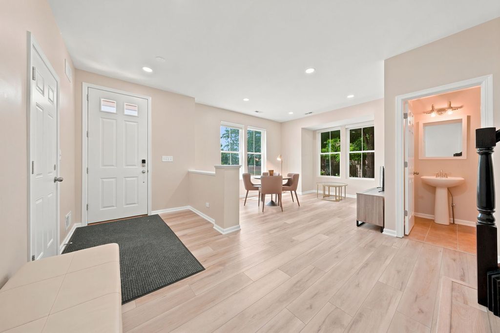 2112 S Crambourne Way 6-6, Arlington Heights, IL 60005 — photo 4