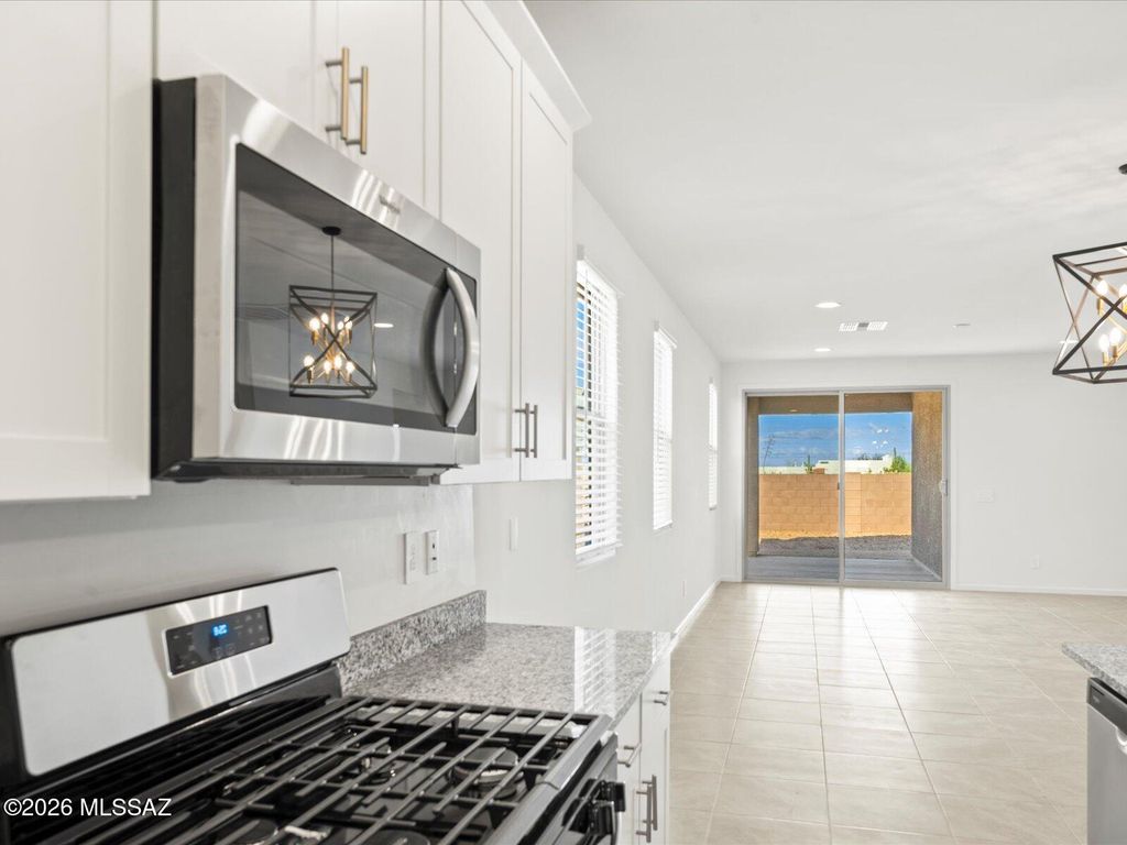 5134 W Bowen House Road, Tucson, AZ 85757