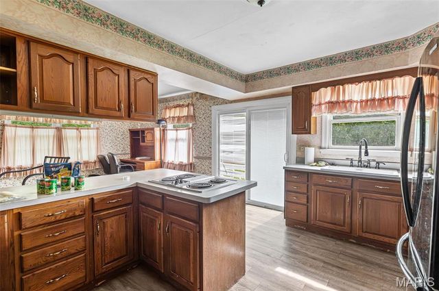 500 Edgewood Drive, Belleville, IL 62223