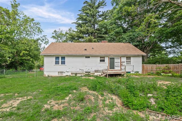500 Edgewood Drive, Belleville, IL 62223
