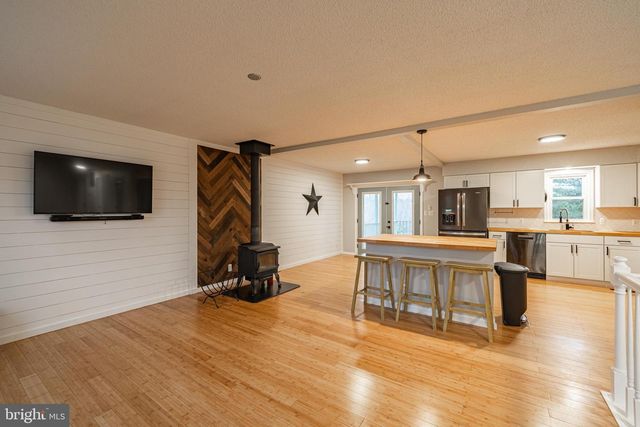 1251 HARTWOOD RD, Fredericksburg, VA 22406