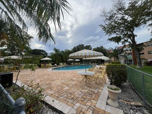 8810 W Mcnab Rd 204, Tamarac, FL 33321