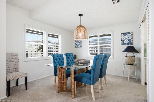 3400 Gulf Shore BLVD N L8, Naples, FL 34103