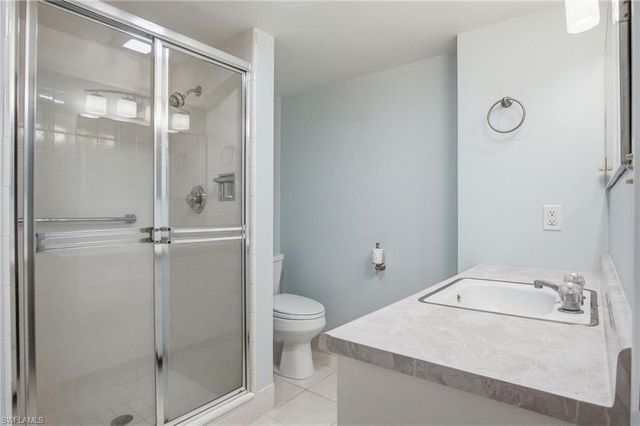 3400 Gulf Shore BLVD N L8, Naples, FL 34103