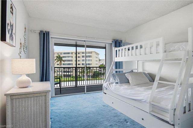 3400 Gulf Shore BLVD N L8, Naples, FL 34103