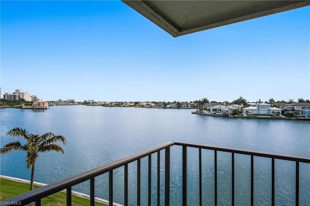 3400 Gulf Shore BLVD N L8, Naples, FL 34103