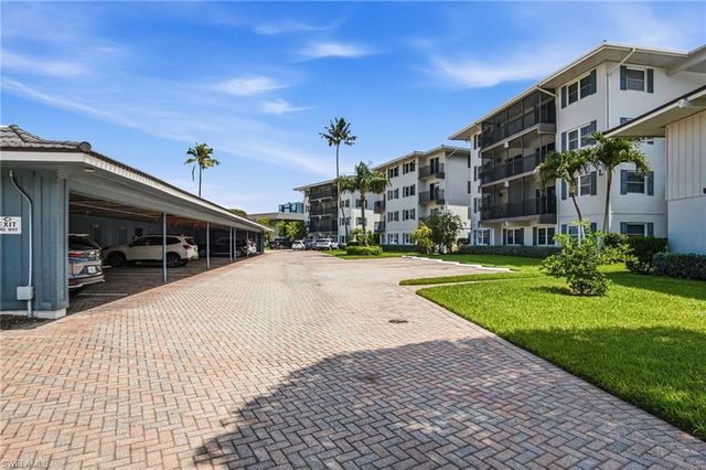 3400 Gulf Shore BLVD N L8, Naples, FL 34103
