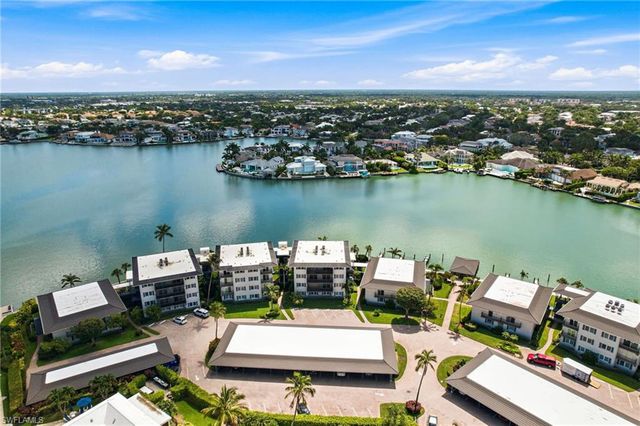 3400 Gulf Shore BLVD N L8, Naples, FL 34103