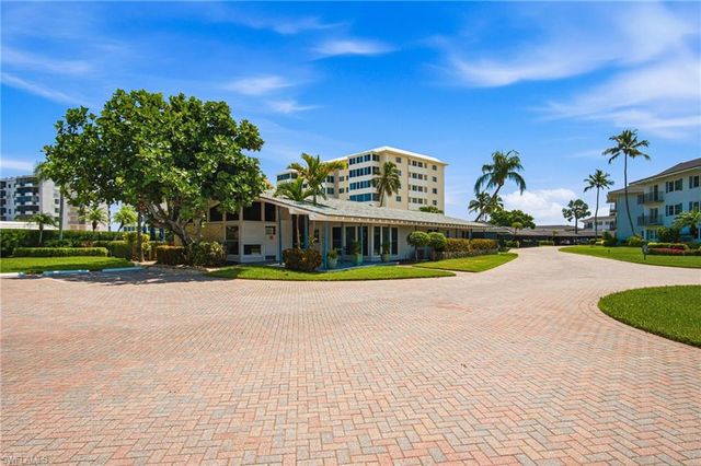3400 Gulf Shore BLVD N L8, Naples, FL 34103