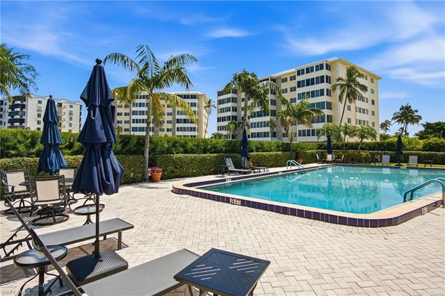 3400 Gulf Shore BLVD N L8, Naples, FL 34103