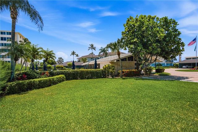 3400 Gulf Shore BLVD N L8, Naples, FL 34103