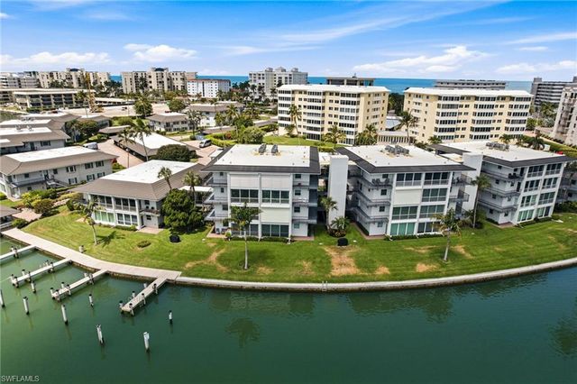 3400 Gulf Shore BLVD N L8, Naples, FL 34103