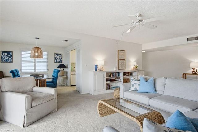 3400 Gulf Shore BLVD N L8, Naples, FL 34103