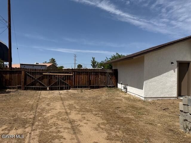 8748 Eucalyptus Avenue, California City, CA 93505
