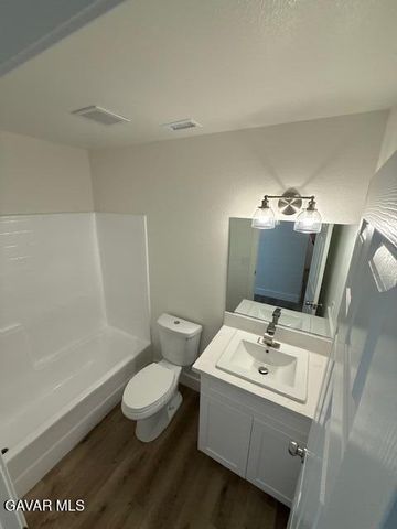 8748 Eucalyptus Avenue, California City, CA 93505