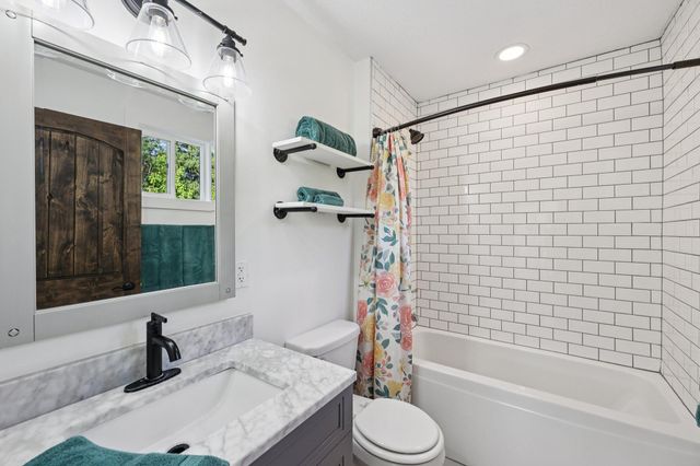 2174 140th Avenue, Saint Croix Falls, WI 54024