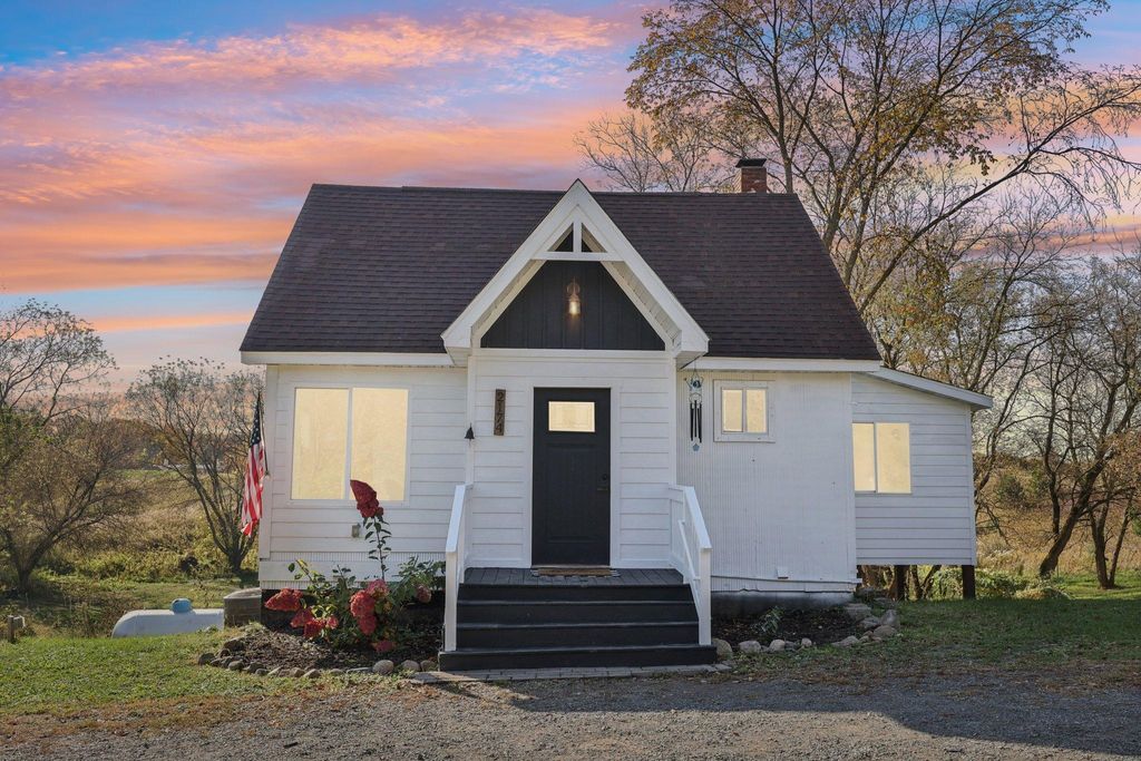 2174 140th Avenue, Saint Croix Falls, WI 54024