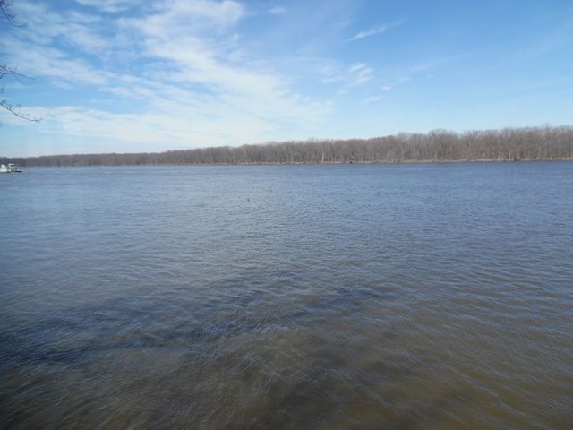 14807 Vans Road, Fulton, IL 61252