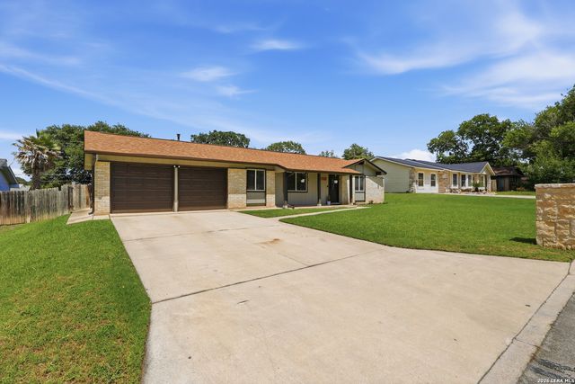 12902 Lone Shadow Trail, Live Oak, TX 78233