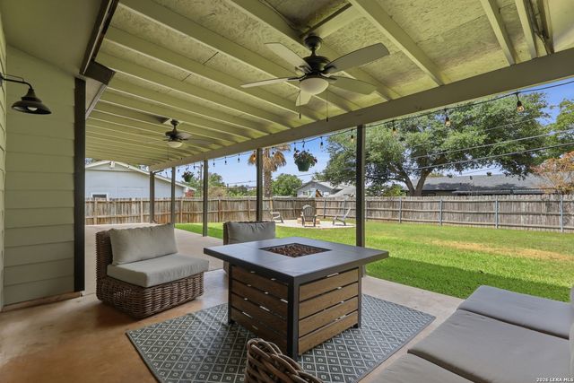12902 Lone Shadow Trail, Live Oak, TX 78233