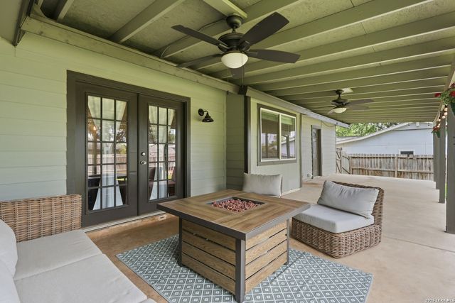 12902 Lone Shadow Trail, Live Oak, TX 78233