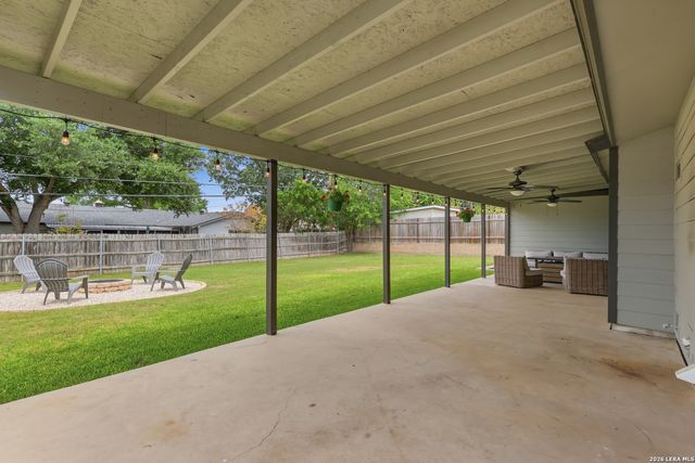 12902 Lone Shadow Trail, Live Oak, TX 78233
