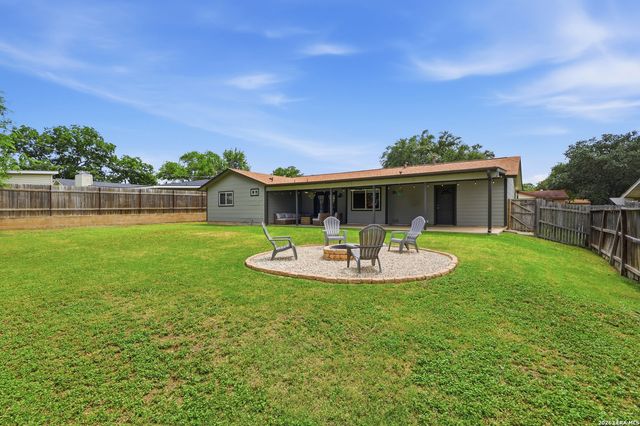 12902 Lone Shadow Trail, Live Oak, TX 78233