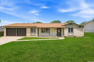 12902 Lone Shadow Trail, Live Oak, TX 78233