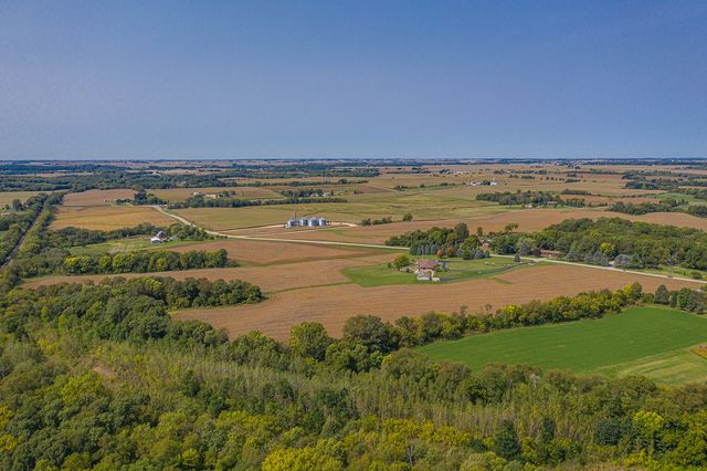 000 W Pines Road, Oregon, IL 61061