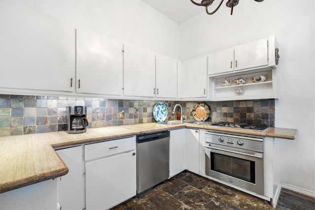 220 Marshall Street, Houston, TX 77006