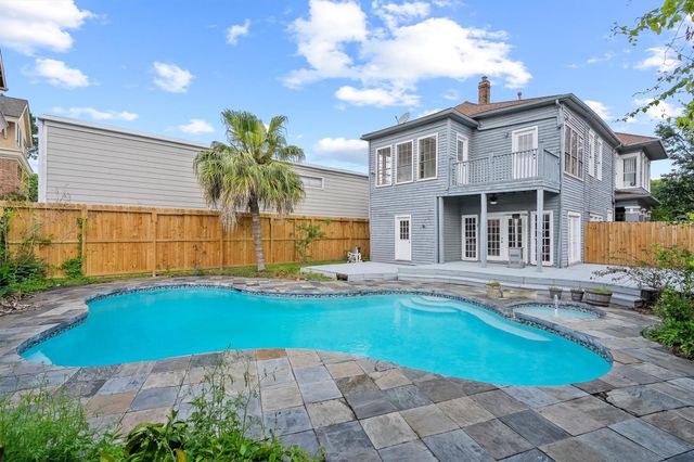 220 Marshall Street, Houston, TX 77006