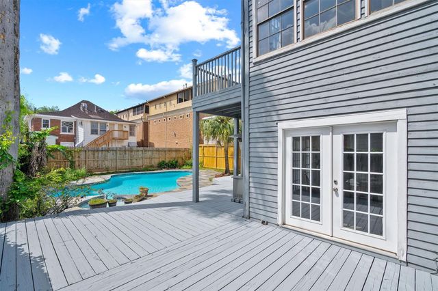 220 Marshall Street, Houston, TX 77006