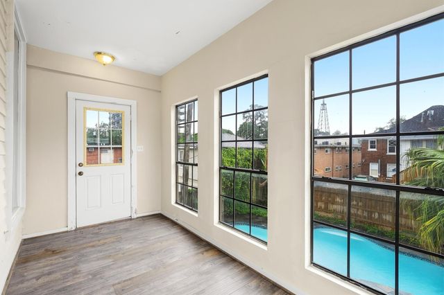 220 Marshall Street, Houston, TX 77006