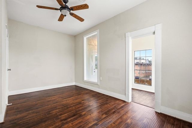 220 Marshall Street, Houston, TX 77006