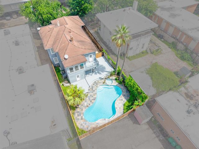 220 Marshall Street, Houston, TX 77006