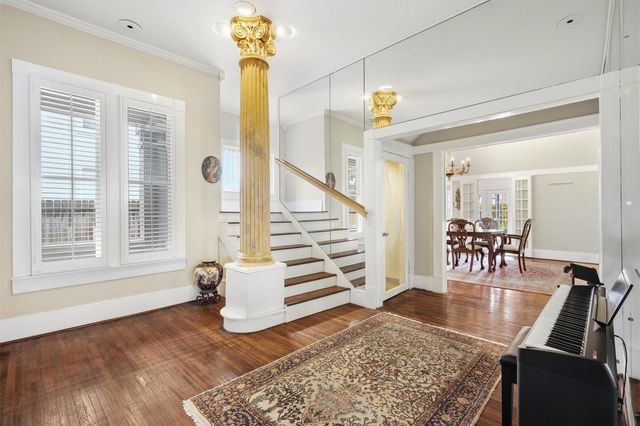 220 Marshall Street, Houston, TX 77006