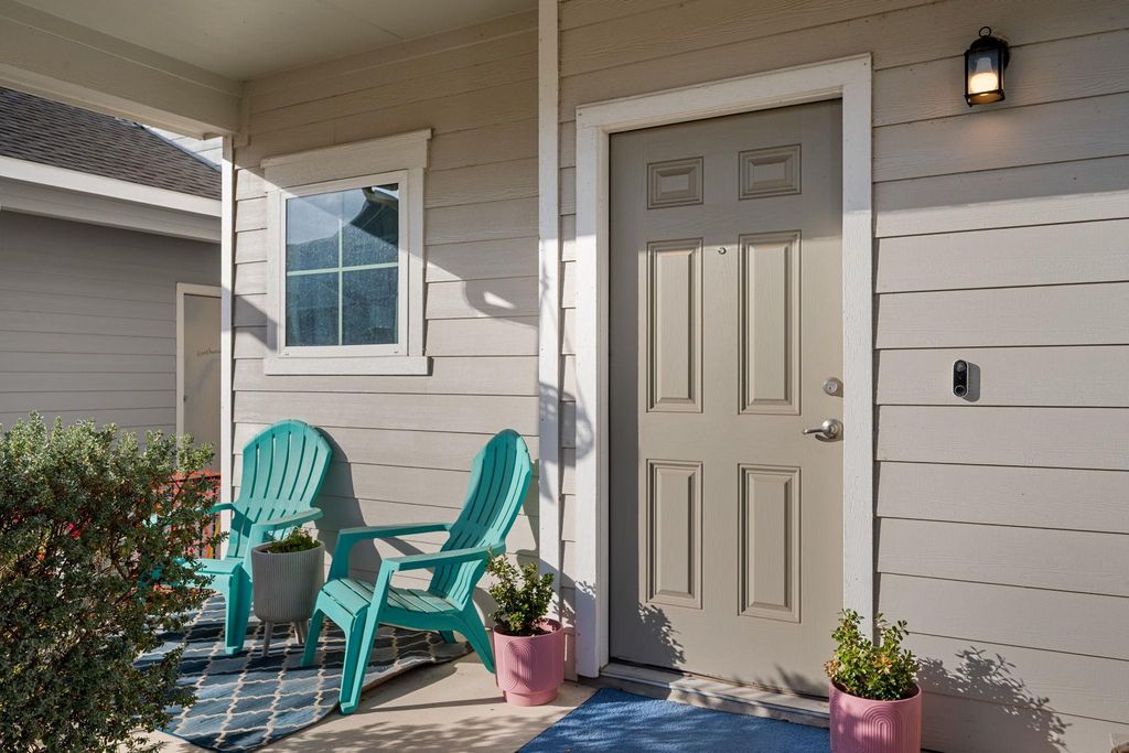 16710 Sonoma Breeze DR, Manor, TX 78653