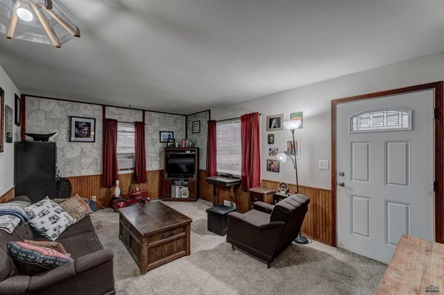 2120 LINCOLN AVE, Rapid City, SD 57701