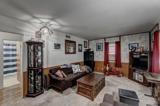 2120 LINCOLN AVE, Rapid City, SD 57701