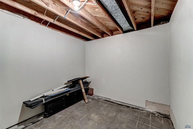 2120 LINCOLN AVE, Rapid City, SD 57701