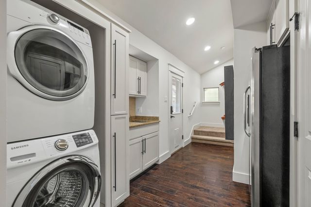 7202 Running Rope CIR, Austin, TX 78731