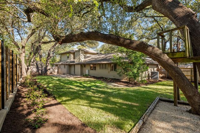 7202 Running Rope CIR, Austin, TX 78731