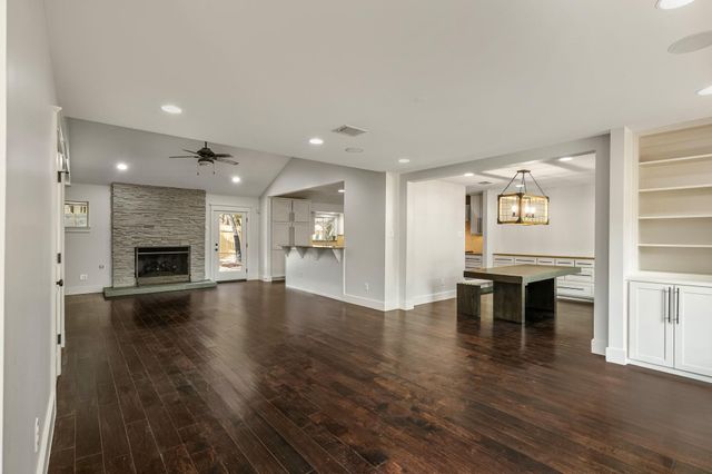 7202 Running Rope CIR, Austin, TX 78731