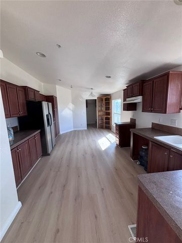10024 Anderson Ranch, Phelan, CA 92371