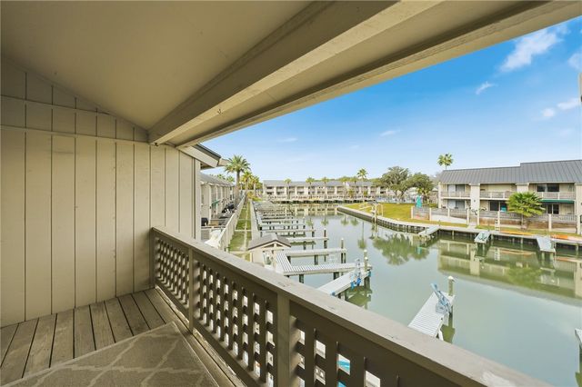 1902 Bayhouse Dr 1902, Rockport, TX 78382