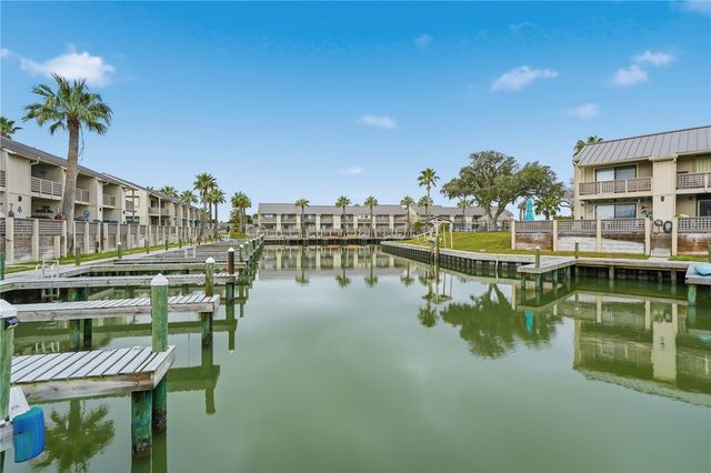 1902 Bayhouse Dr 1902, Rockport, TX 78382