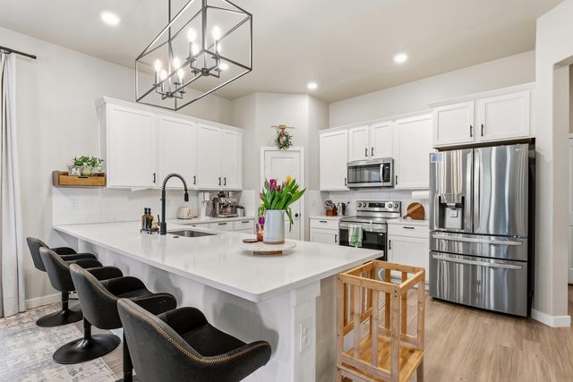 1915 136th Street, Lubbock, TX 79423