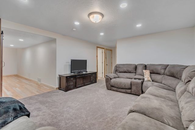 5073 N FOLKSTONE DR, Eagle Mountain, UT 84005