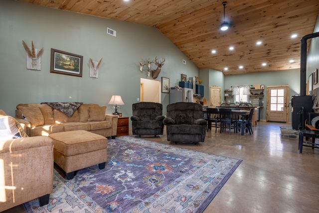 11438 County Road 91, Bryant, AL 35958