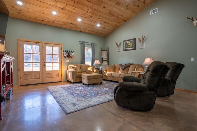 11438 County Road 91, Bryant, AL 35958